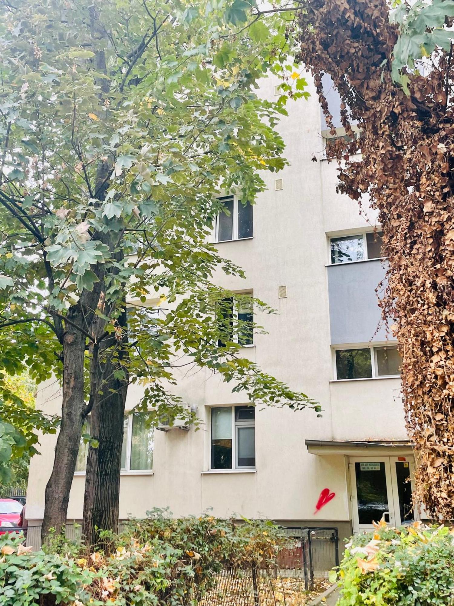 Thias Apartment -Parter, Langa Spitalul Marie Curie Bucarest Exterior foto
